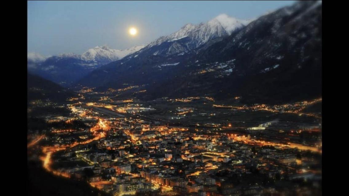La Stanza Dei Segreti Hotel Aosta Bagian luar foto