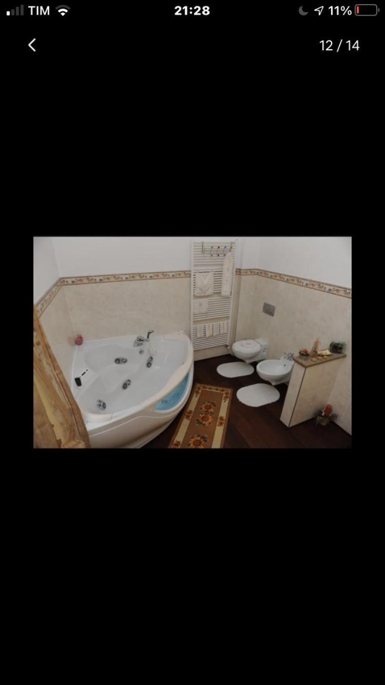 La Stanza Dei Segreti Hotel Aosta Bagian luar foto