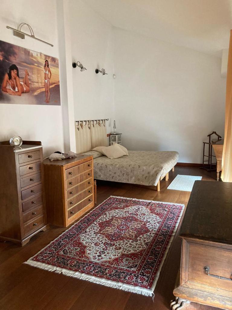 La Stanza Dei Segreti Hotel Aosta Bagian luar foto